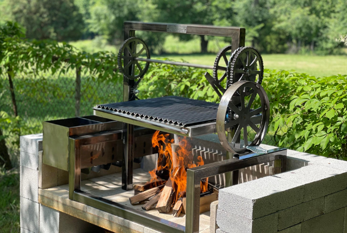 Innovative Features of the Modern Santa Maria Grill